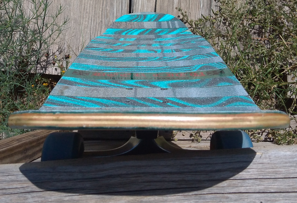 tail top down